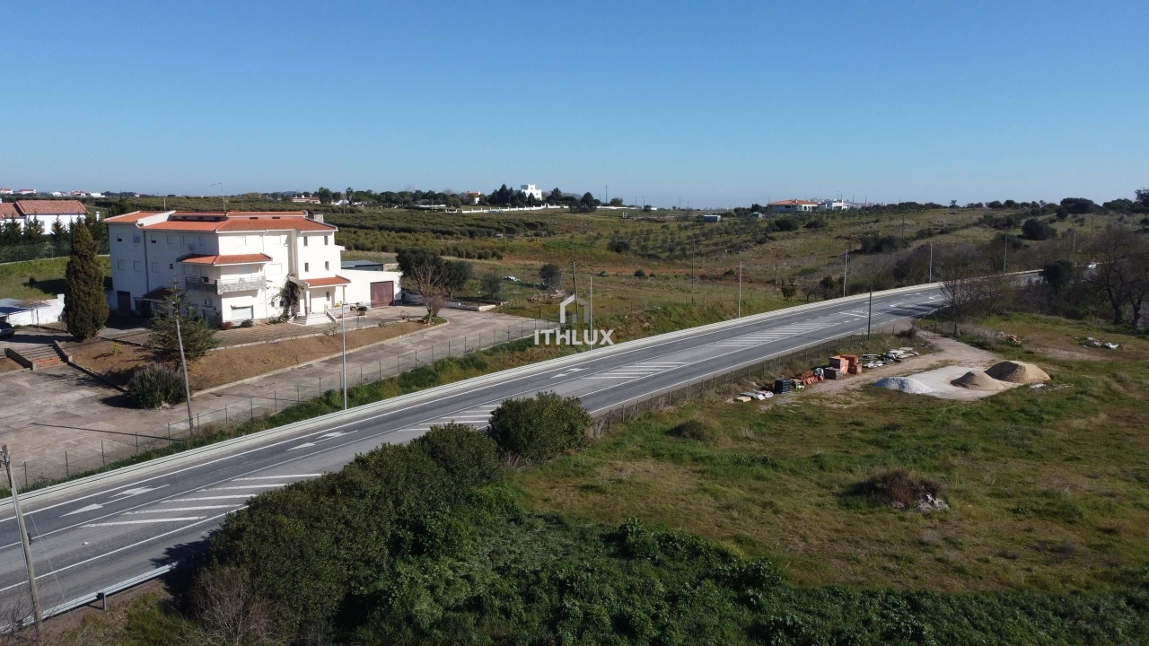 Moradia T21 para Venda em Assunção, Ajuda, Salvador e Santo Ildefonso Foto 9