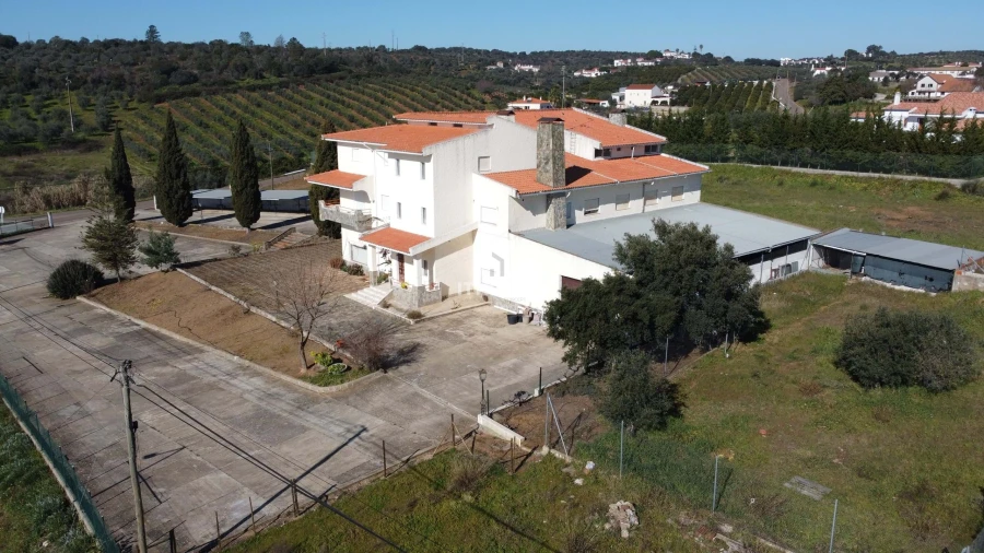 Moradia T21 para Venda em Assunção, Ajuda, Salvador e Santo Ildefonso Foto 18