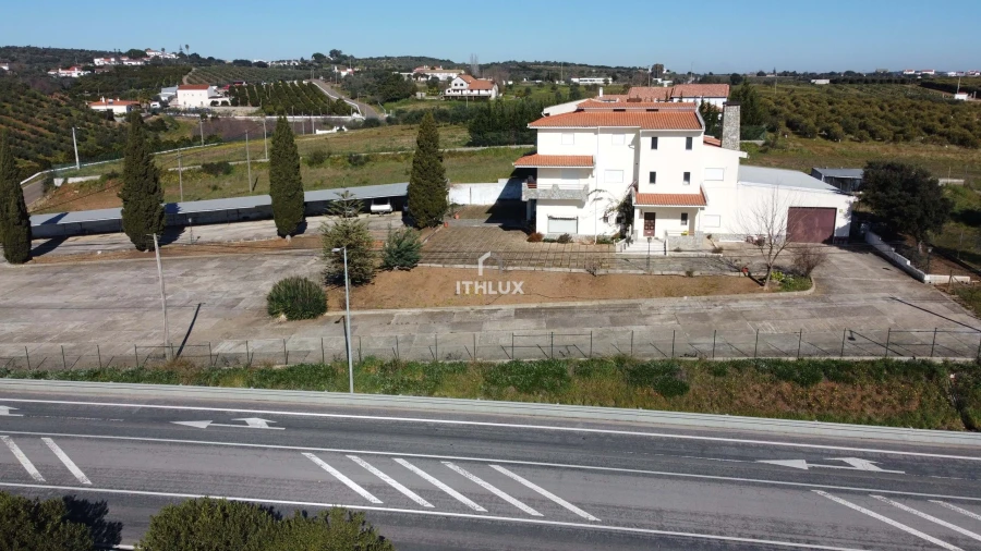 Moradia T21 para Venda em Assunção, Ajuda, Salvador e Santo Ildefonso Foto 7