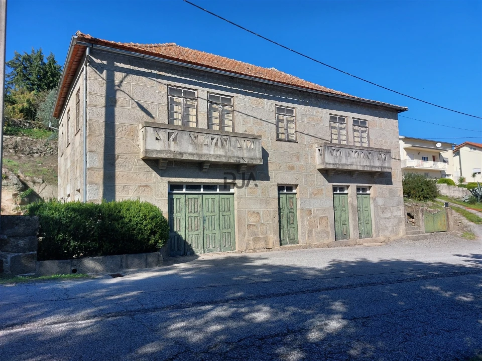 Moradia T5 para Venda em Fornos de Algodres Foto 16