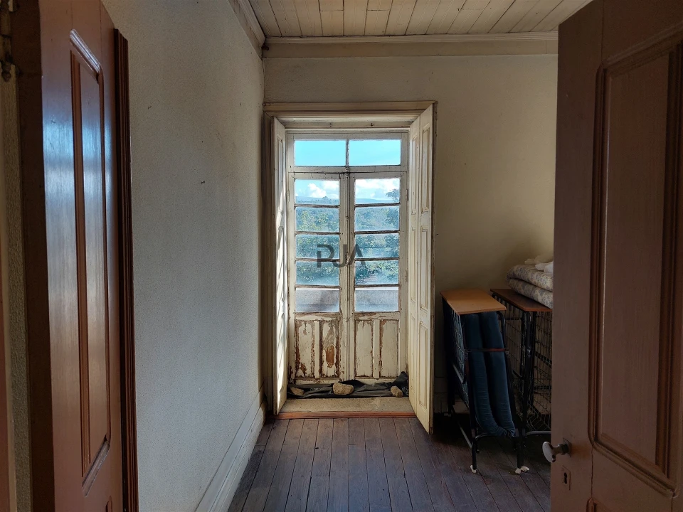 Moradia T5 para Venda em Fornos de Algodres Foto 10