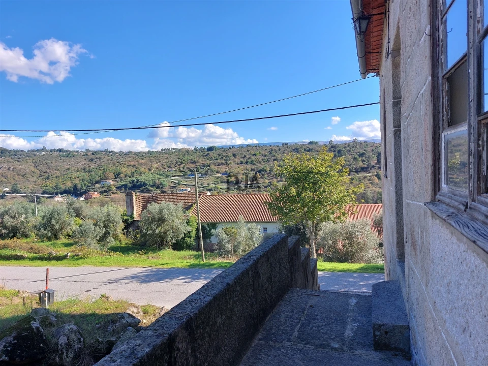 Moradia T5 para Venda em Fornos de Algodres Foto 18