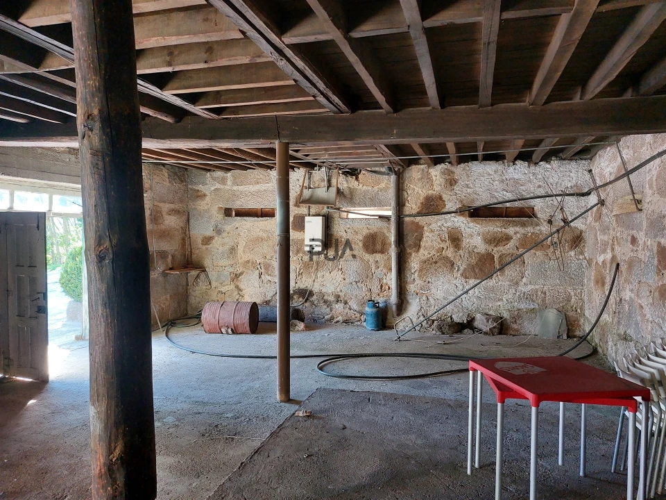 Moradia T5 para Venda em Fornos de Algodres Foto 13