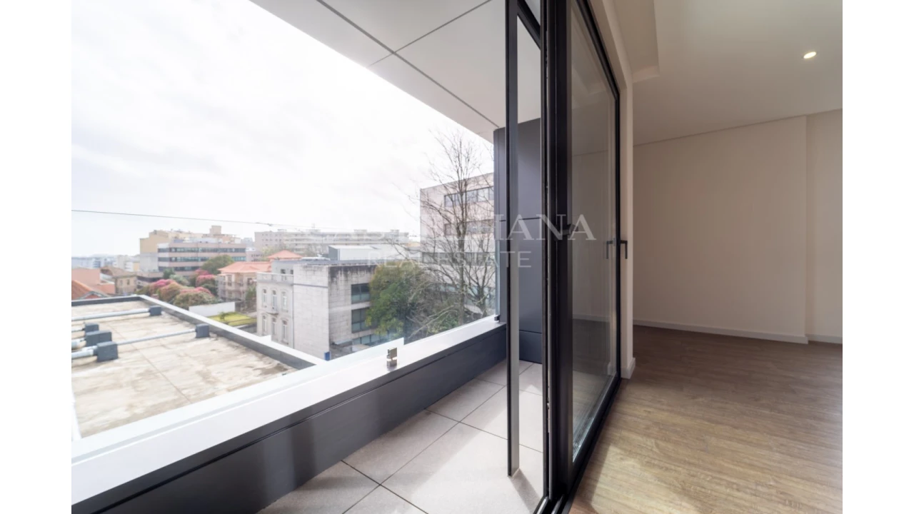 Apartamento T3 para Venda em Cedofeita, Santo Ildefonso, Sé, Miragaia, São Nicolau e Vitória Foto 10