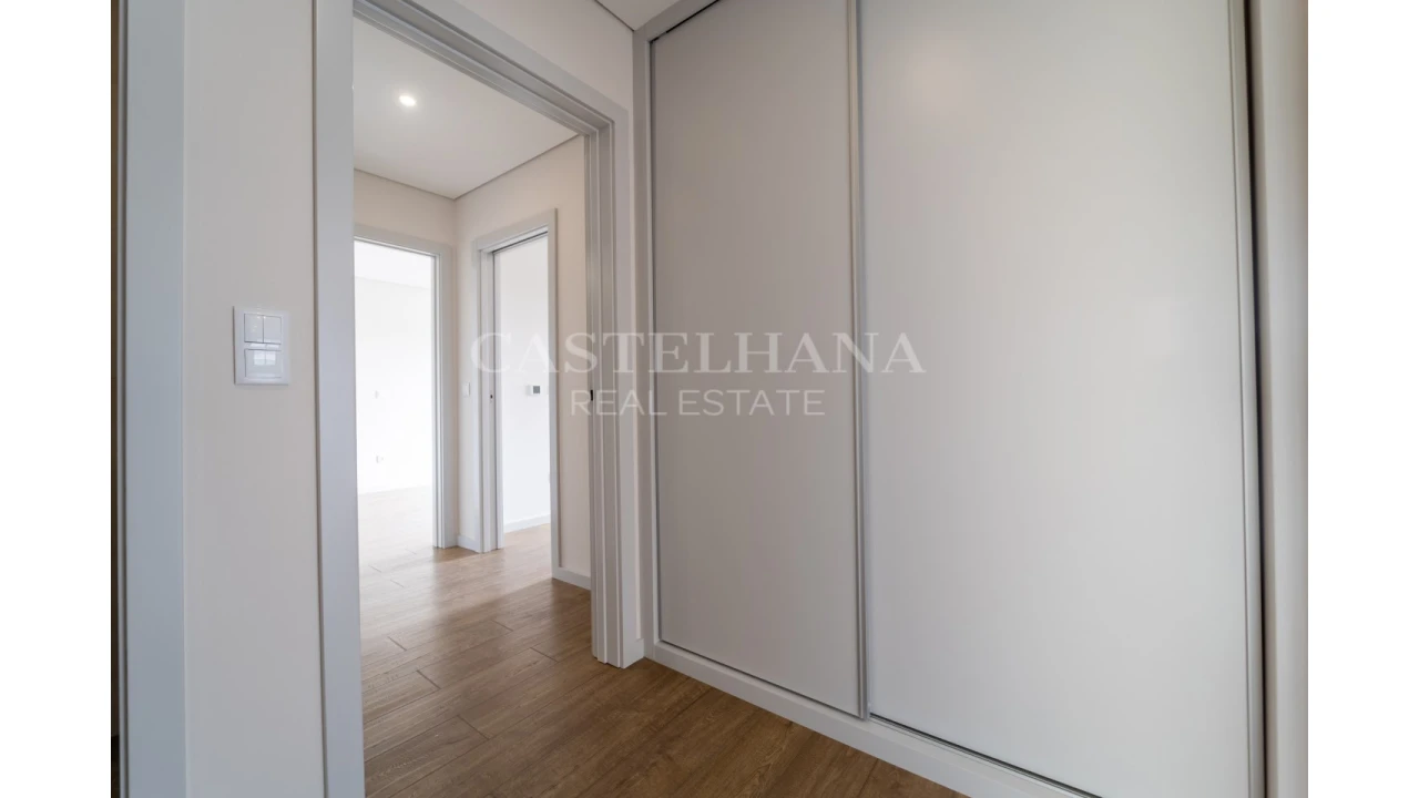 Apartamento T3 para Venda em Cedofeita, Santo Ildefonso, Sé, Miragaia, São Nicolau e Vitória Foto 30