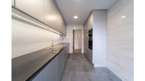 Apartamento T3 para Venda em Cedofeita, Santo Ildefonso, Sé, Miragaia, São Nicolau e Vitória