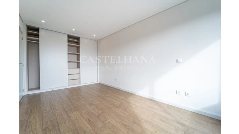 Apartamento T3 para Venda em Cedofeita, Santo Ildefonso, Sé, Miragaia, São Nicolau e Vitória