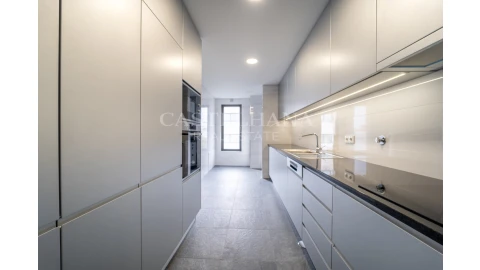 Apartamento T3 para Venda em Cedofeita, Santo Ildefonso, Sé, Miragaia, São Nicolau e Vitória
