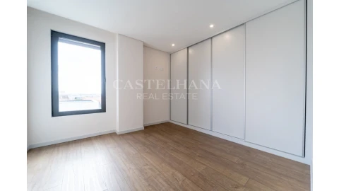 Apartamento T3 para Venda em Cedofeita, Santo Ildefonso, Sé, Miragaia, São Nicolau e Vitória