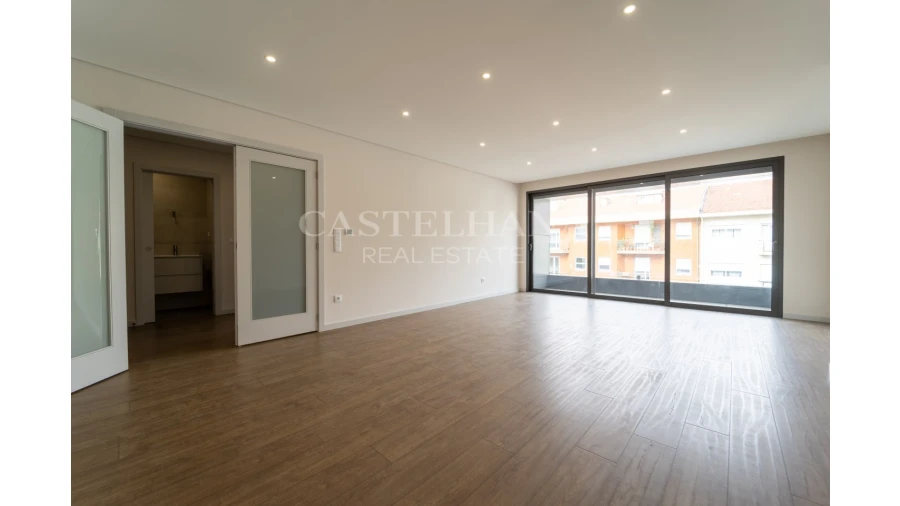 Apartamento T3 para Venda em Cedofeita, Santo Ildefonso, Sé, Miragaia, São Nicolau e Vitória Foto 13