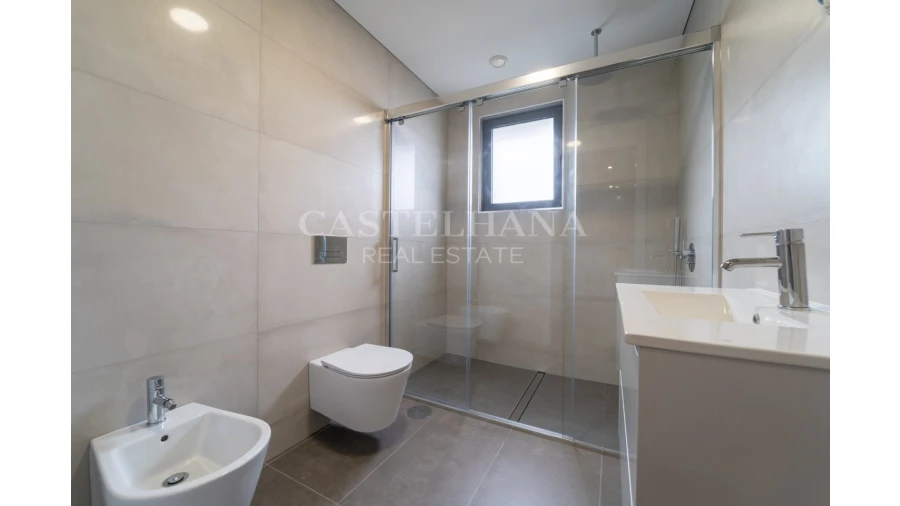 Apartamento T3 para Venda em Cedofeita, Santo Ildefonso, Sé, Miragaia, São Nicolau e Vitória Foto 35