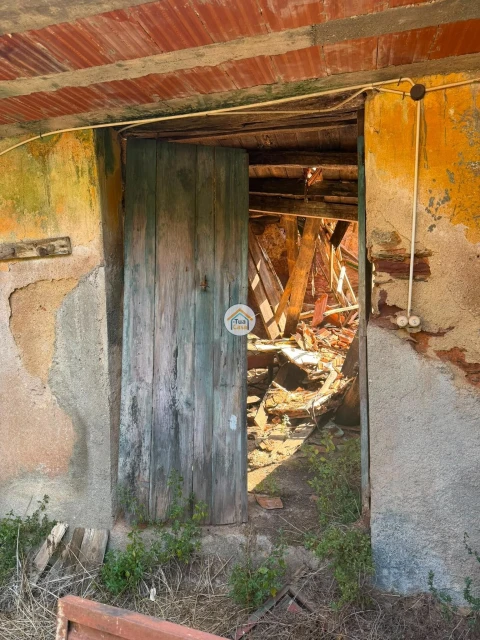 Moradia T7 para Venda em Almalagues
