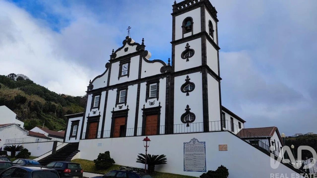 Moradia T3 para Venda em Povoação Foto 17