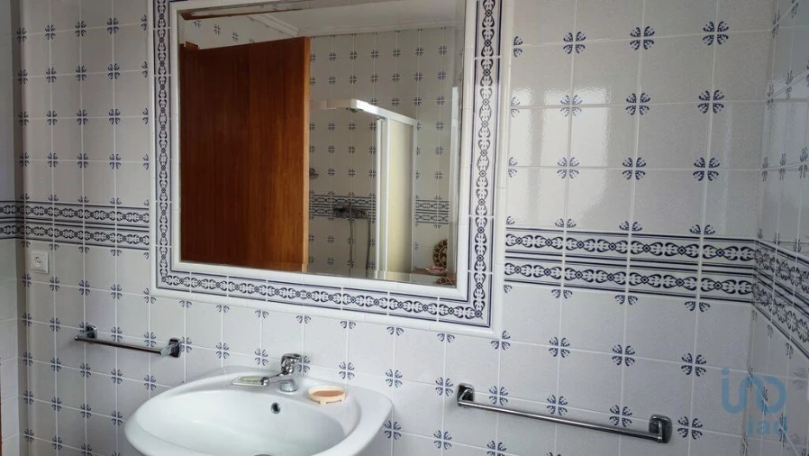 Moradia T3 para Venda em Povoação Foto 10