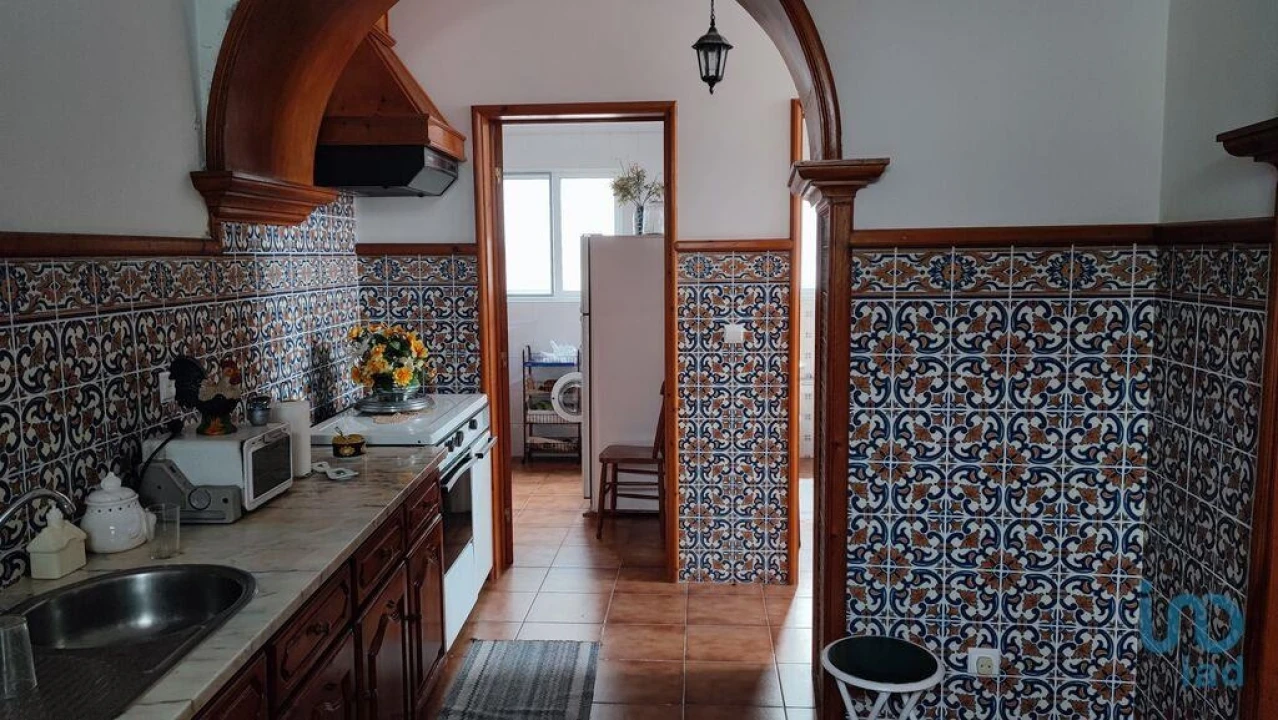 Moradia T3 para Venda em Povoação Foto 6