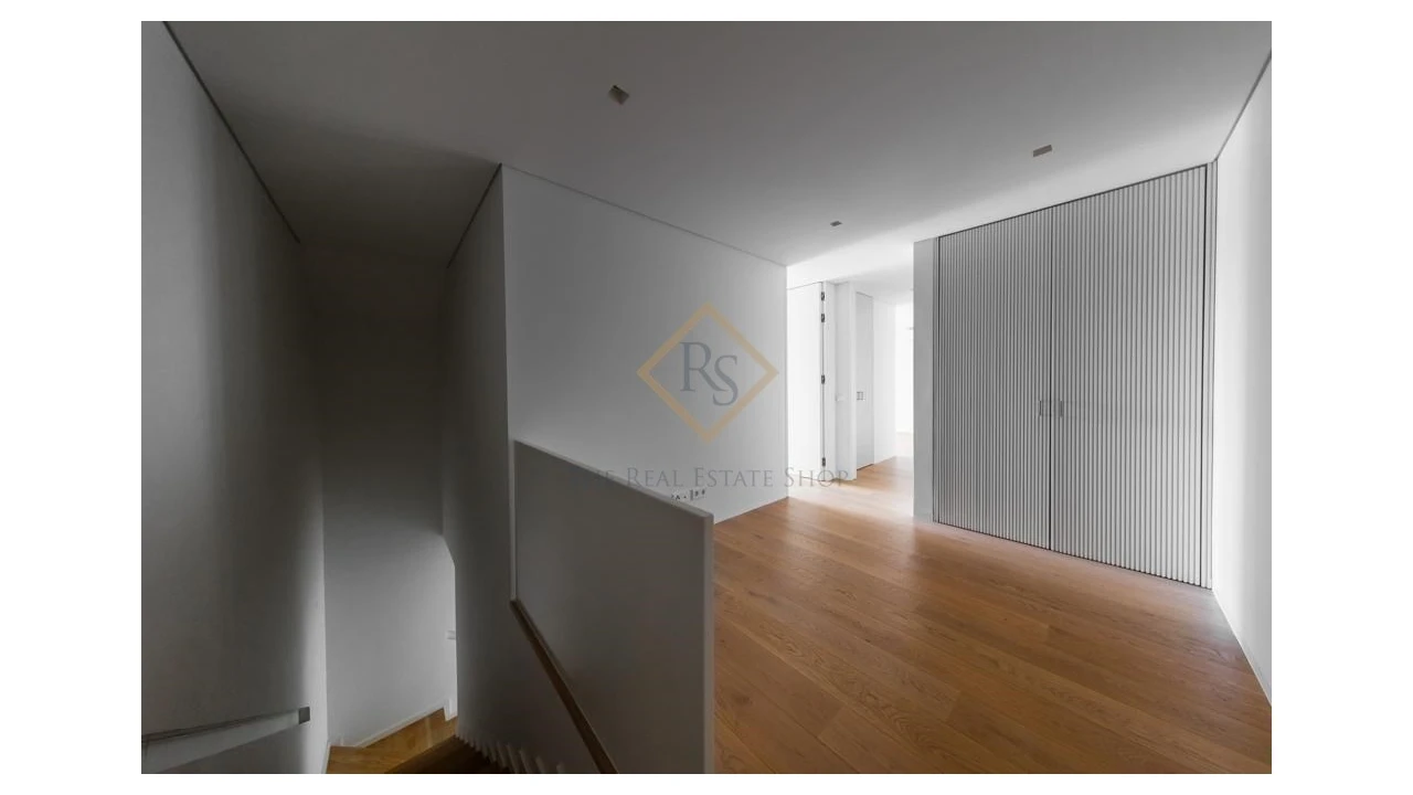 Apartamento T2 para Venda em Alvalade Foto 9