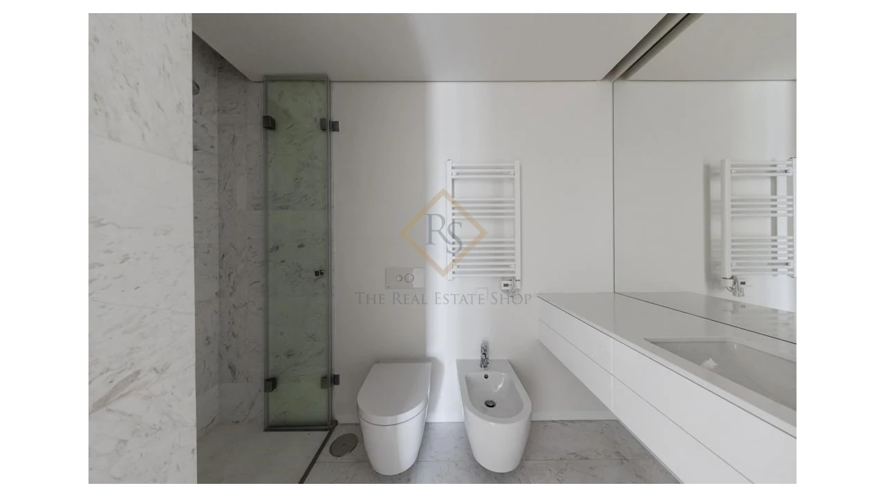 Apartamento T2 para Venda em Alvalade Foto 15