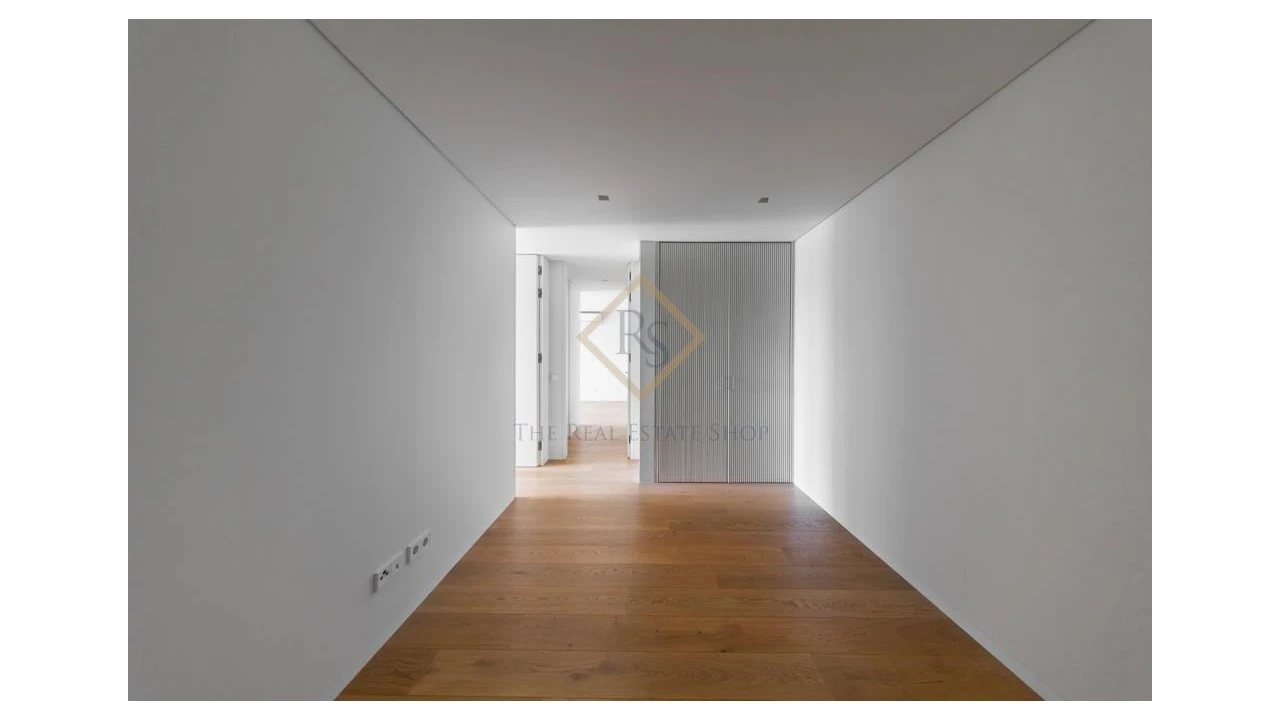 Apartamento T2 para Venda em Alvalade Foto 12