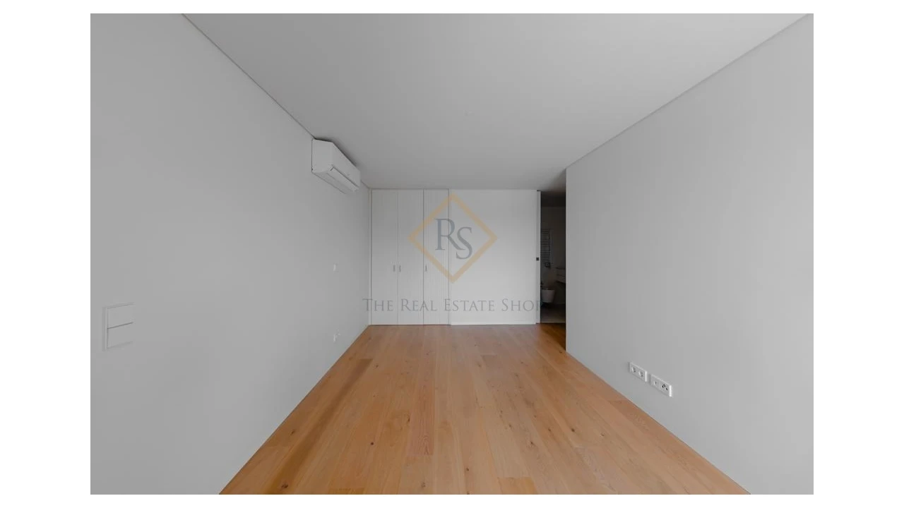 Apartamento T2 para Venda em Alvalade Foto 14