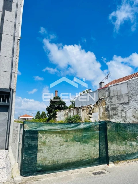 Terreno para Venda em Oliveira do Douro