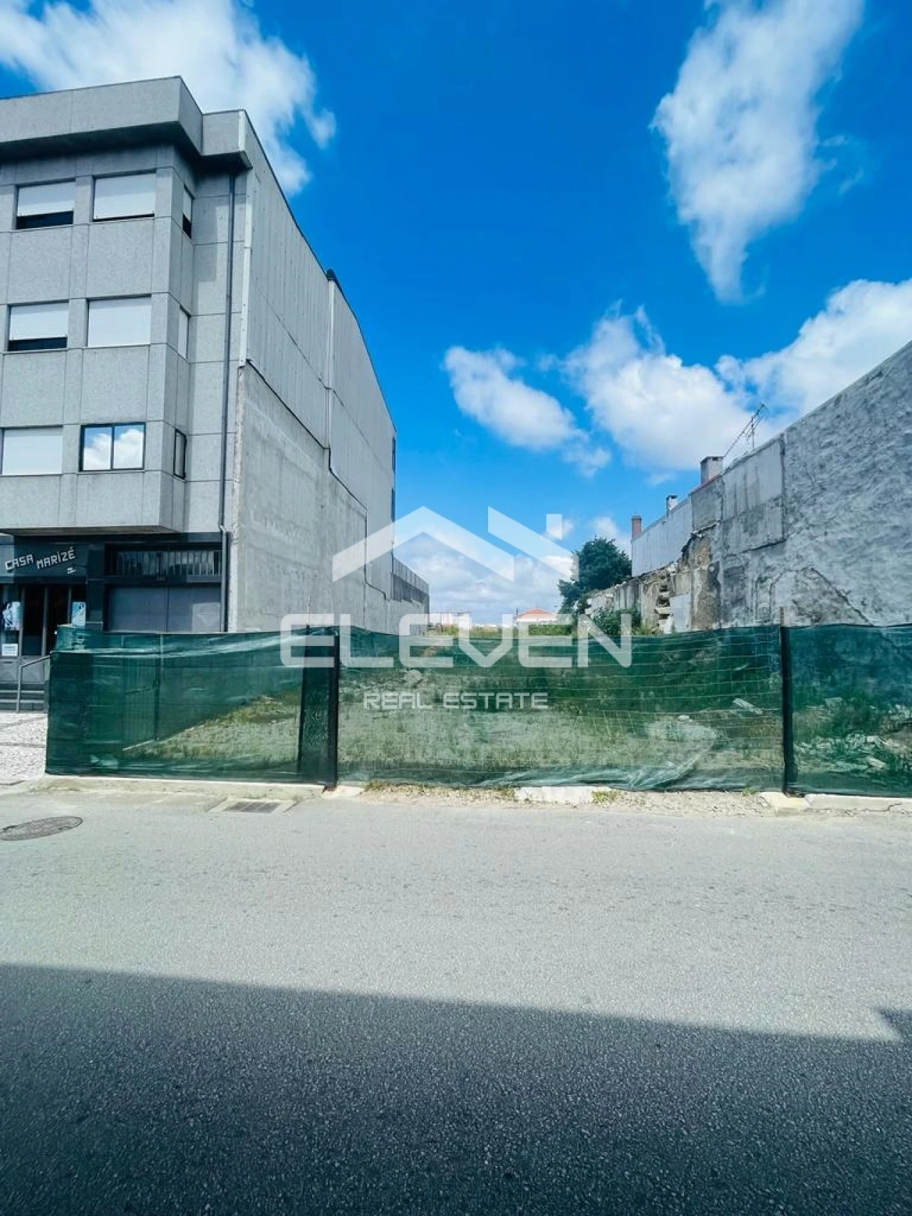 Terreno para Venda em Oliveira do Douro Foto 4