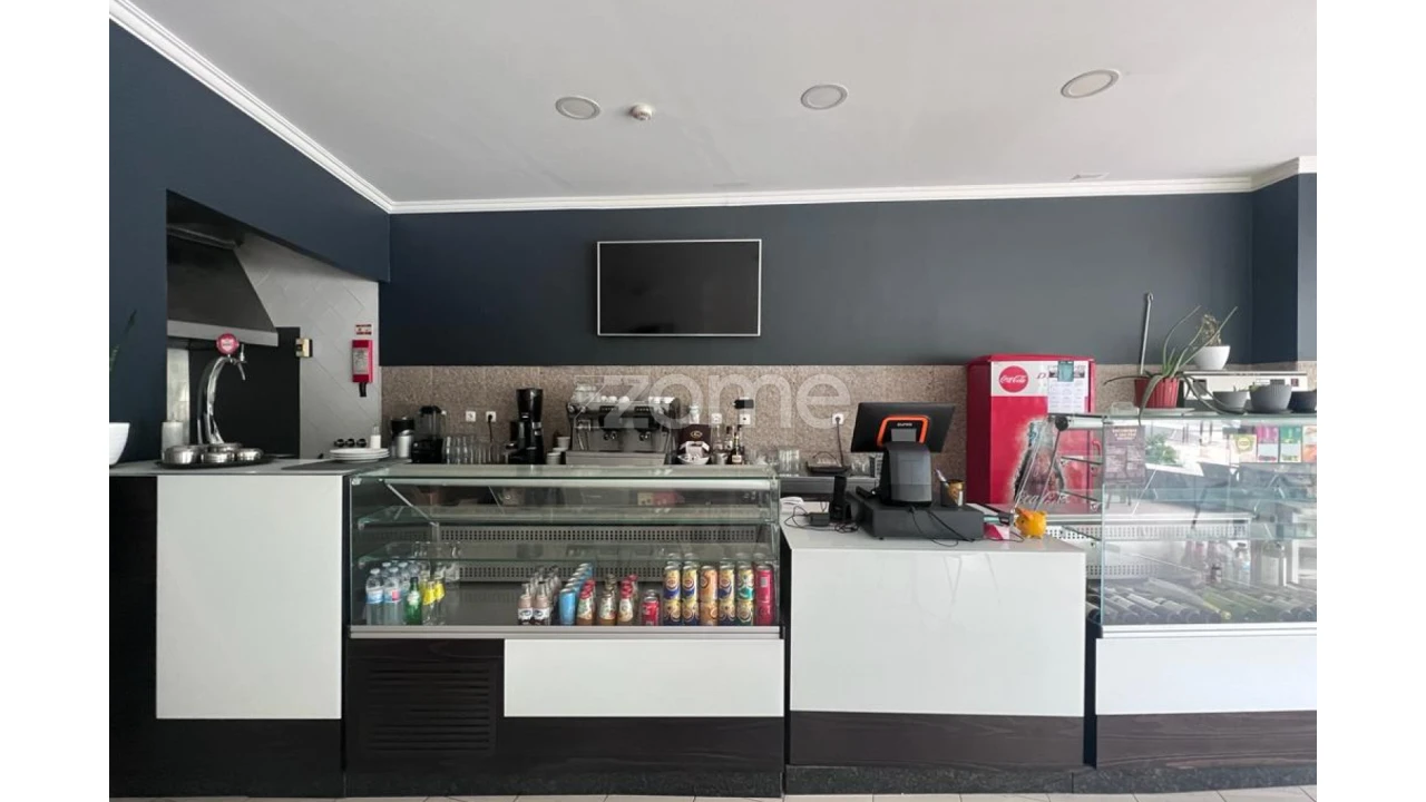 Negócio para Venda em Laranjeiro e Feijó Foto 7