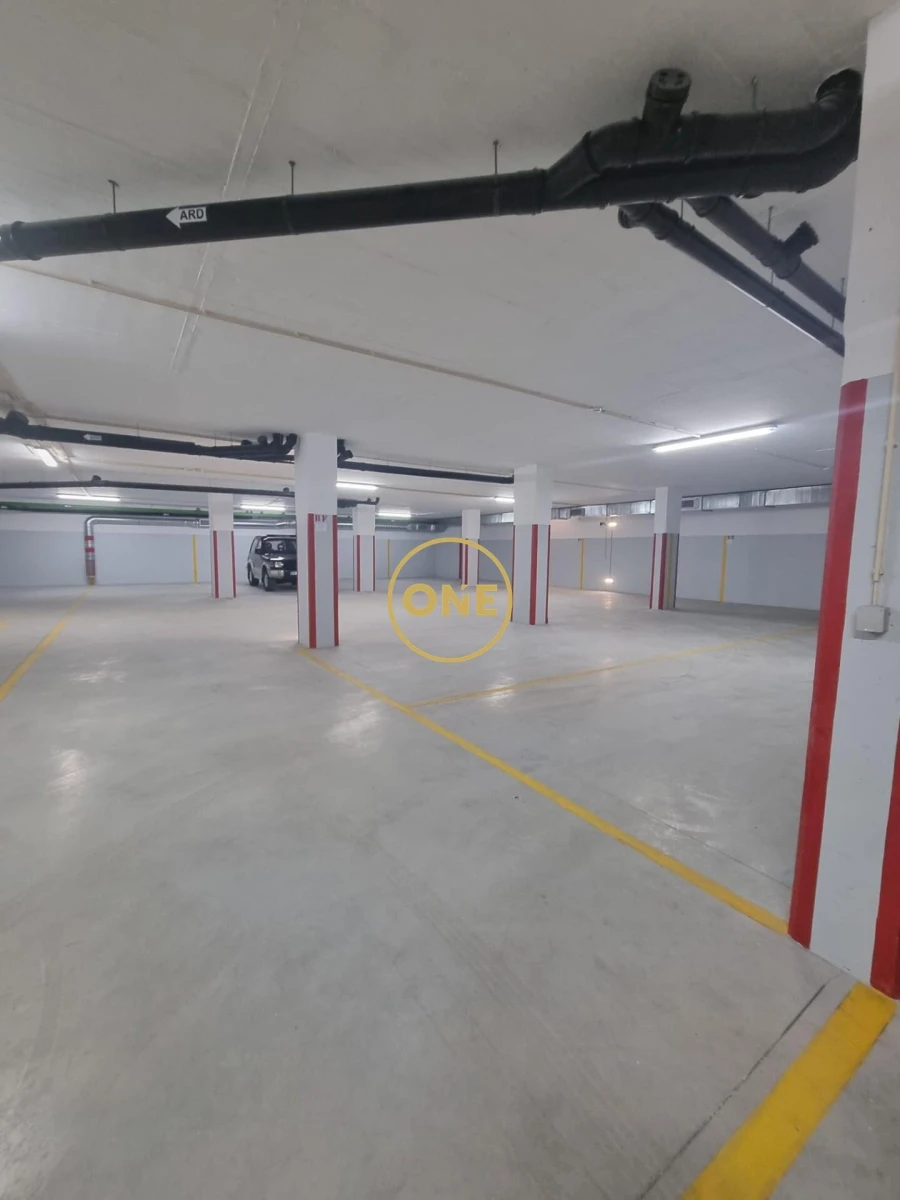 Garagem para Venda em Cedofeita, Santo Ildefonso, Sé, Miragaia, São Nicolau e Vitória Foto 5