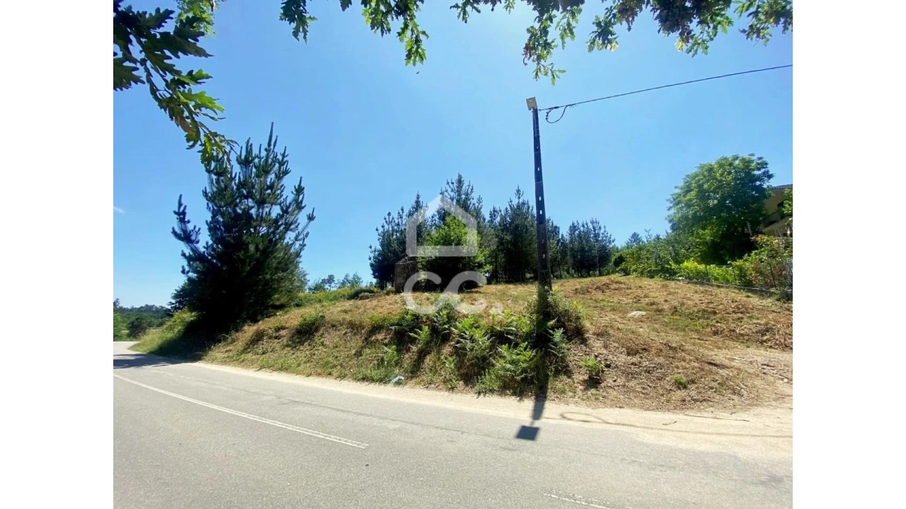 Terreno para Venda em Couto de Baixo e Couto de Cima Foto 3