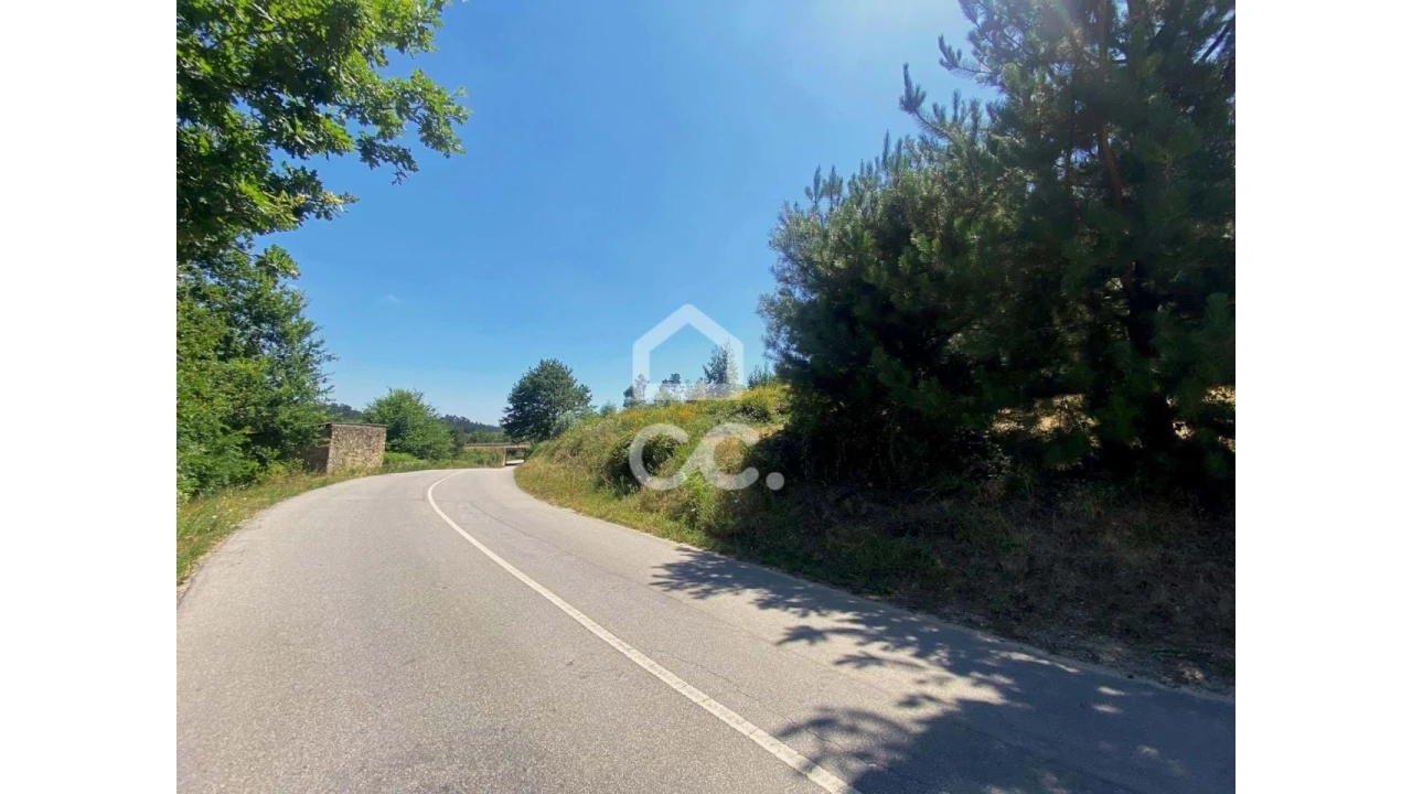 Terreno para Venda em Couto de Baixo e Couto de Cima Foto 13