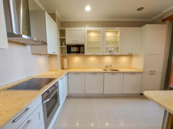 Apartamento T2 para Venda em Quarteira Foto 12