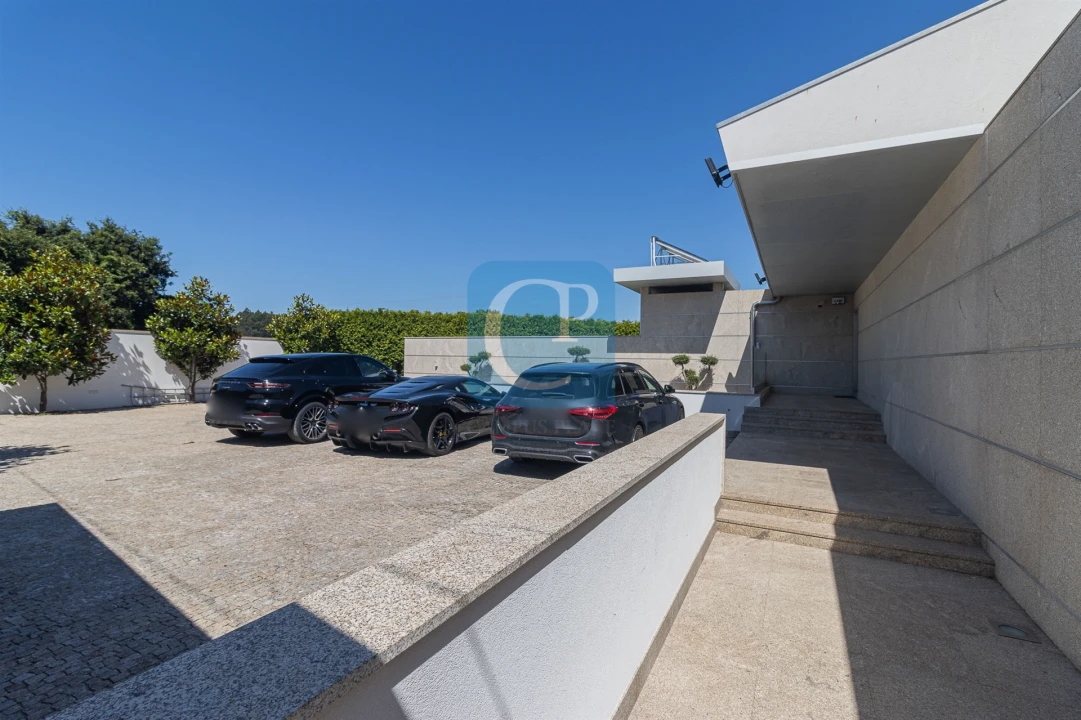 Moradia T5 para Venda em Nogueira e Silva Escura Foto 59