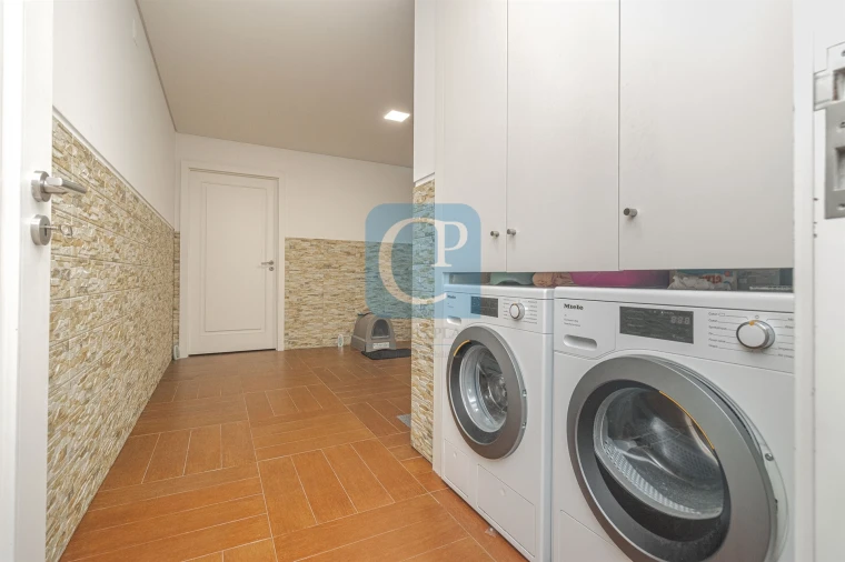 Moradia T5 para Venda em Nogueira e Silva Escura Foto 55
