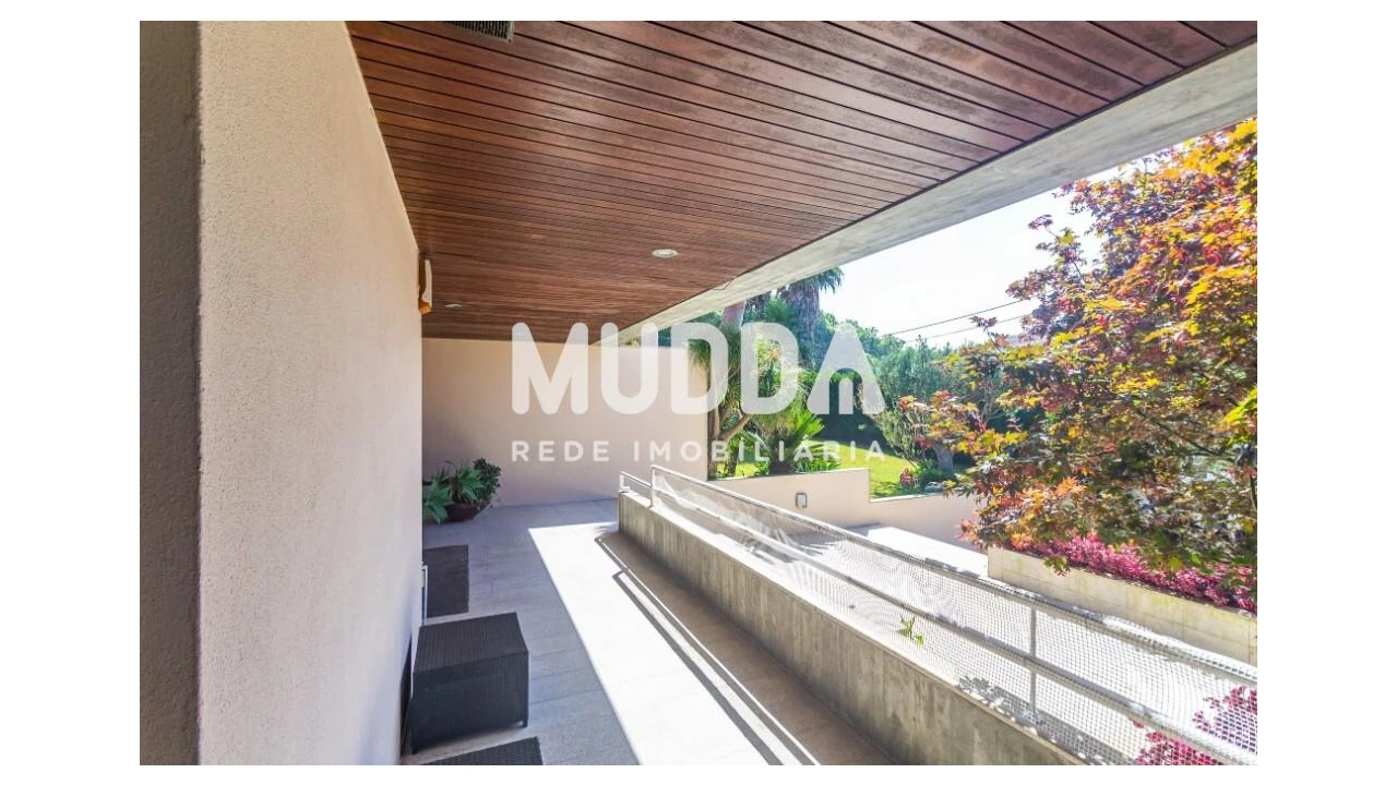 Moradia T5 para Venda em Mozelos Foto 9