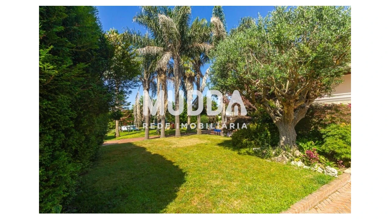 Moradia T5 para Venda em Mozelos Foto 66