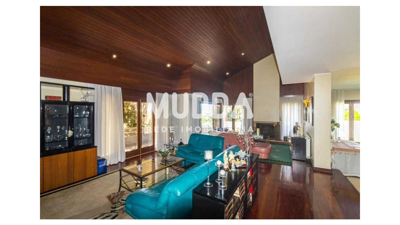 Moradia T5 para Venda em Mozelos Foto 15