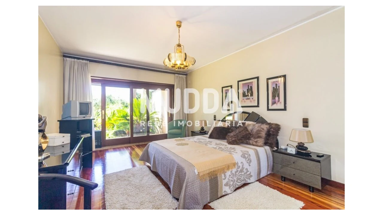 Moradia T5 para Venda em Mozelos Foto 27