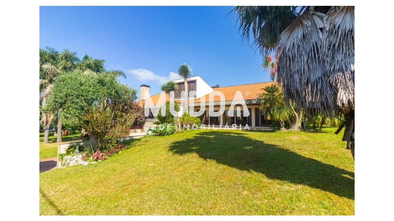 Moradia T5 para Venda em Mozelos Foto 2