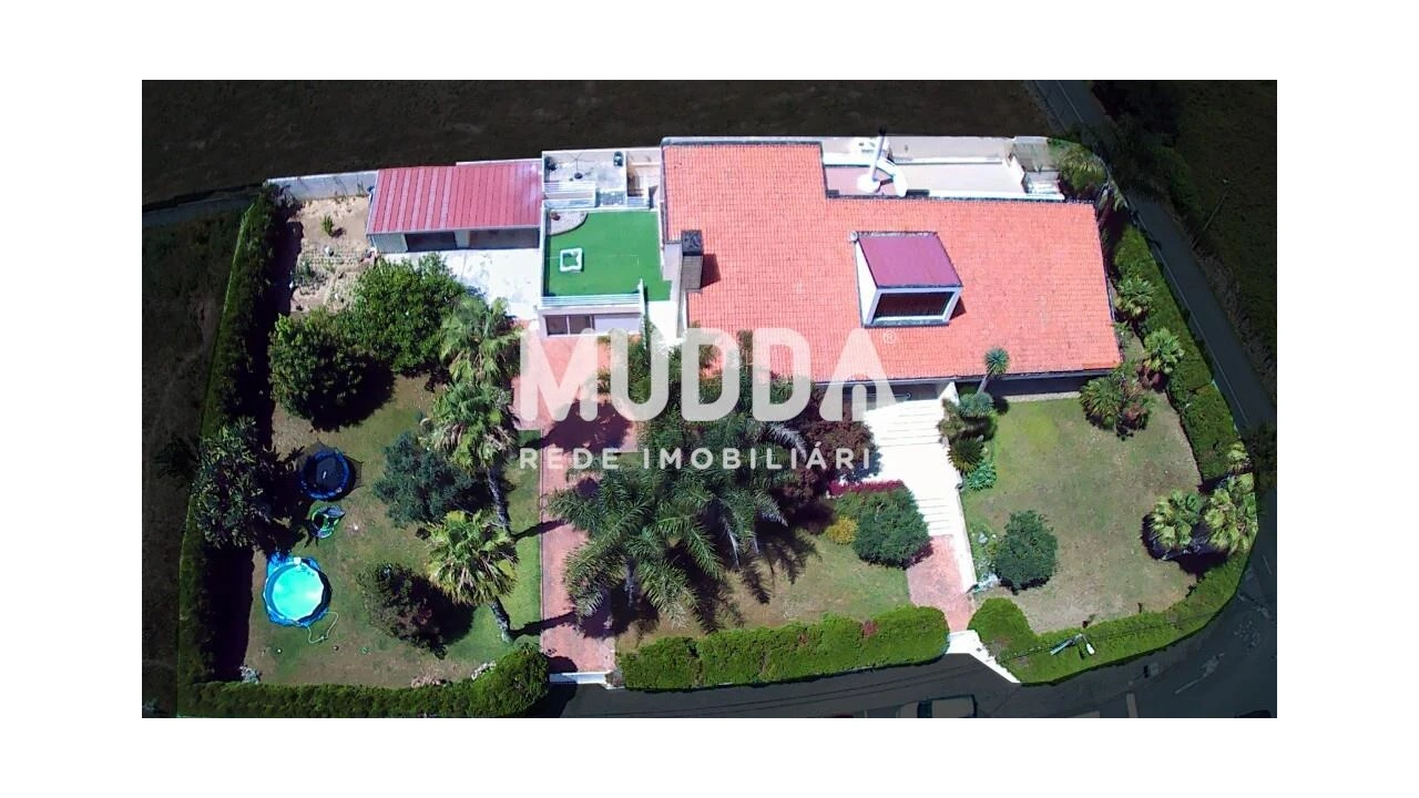 Moradia T5 para Venda em Mozelos Foto 70