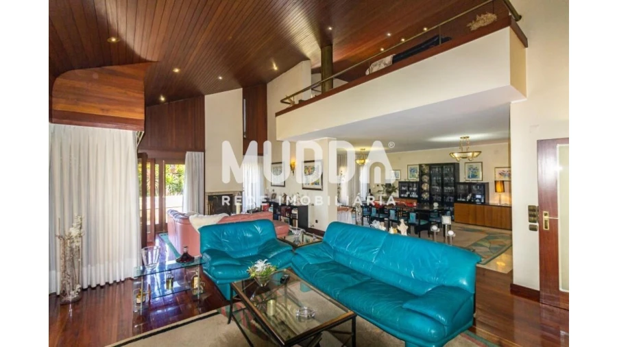 Moradia T5 para Venda em Mozelos Foto 16