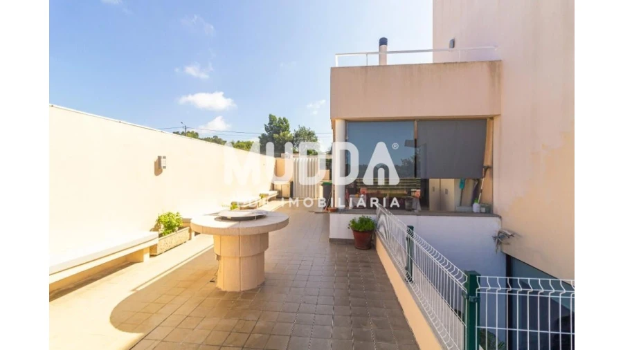 Moradia T5 para Venda em Mozelos Foto 11