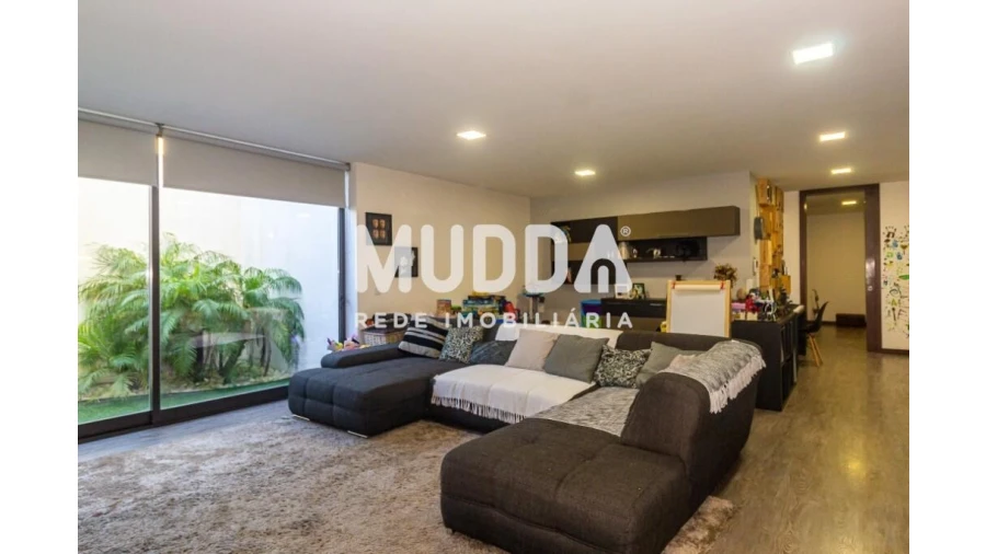 Moradia T5 para Venda em Mozelos Foto 52