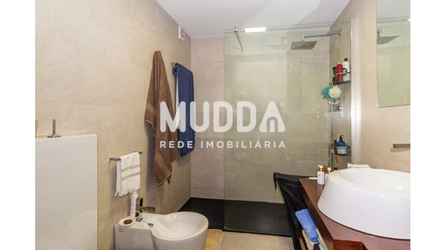 Moradia T5 para Venda em Mozelos Foto 59