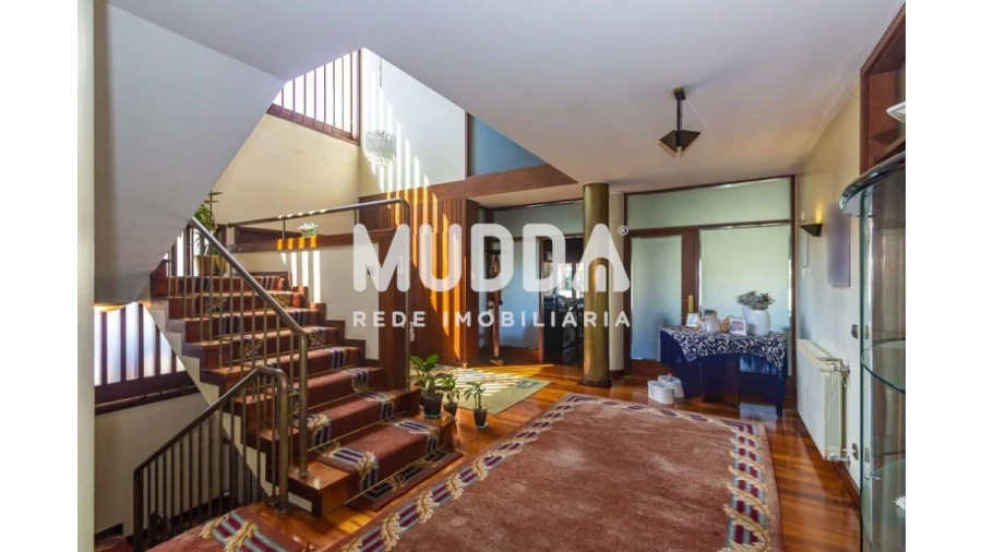 Moradia T5 para Venda em Mozelos Foto 39