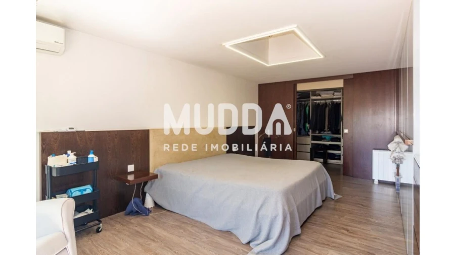 Moradia T5 para Venda em Mozelos Foto 57