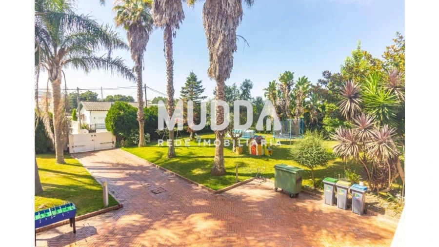 Moradia T5 para Venda em Mozelos Foto 60