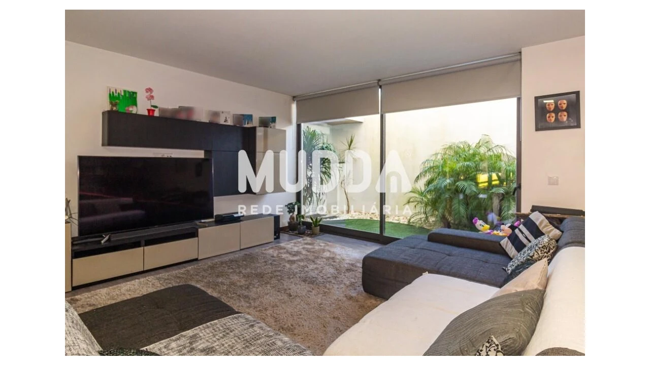 Moradia T5 para Venda em Mozelos Foto 53