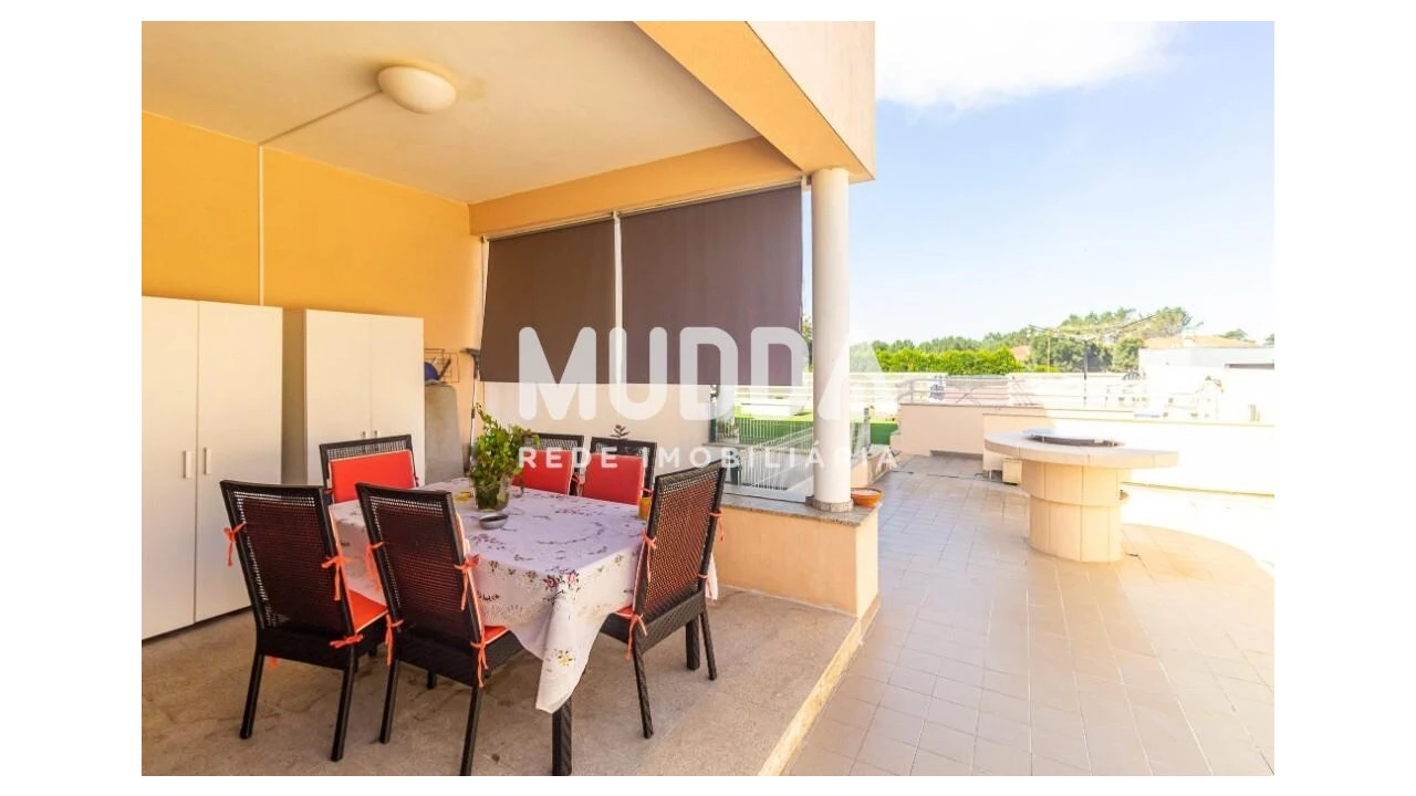 Moradia T5 para Venda em Mozelos Foto 14