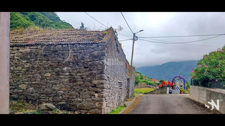 Terreno para Venda em Ribeira da Janela