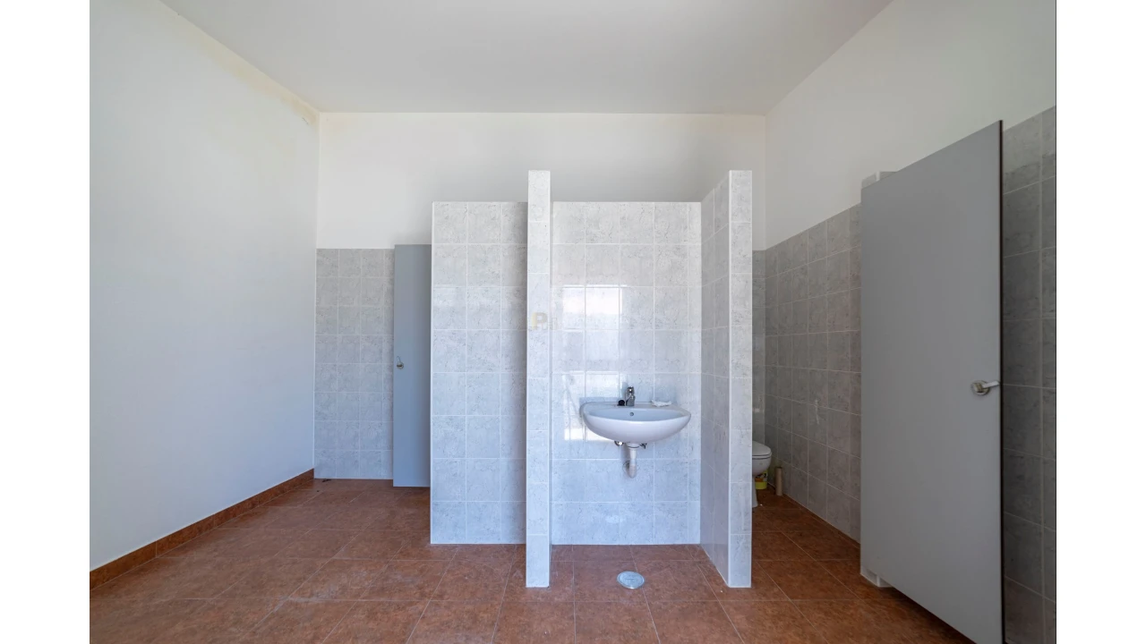 Armazém para Venda em Fazendas de Almeirim Foto 11