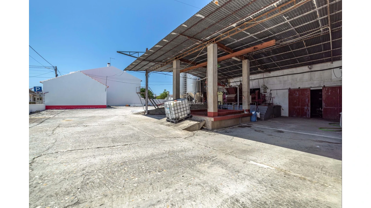 Armazém para Venda em Fazendas de Almeirim Foto 24